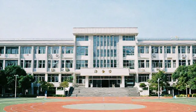 仓储配送效率提升：性能优化在制造业的实际应用
