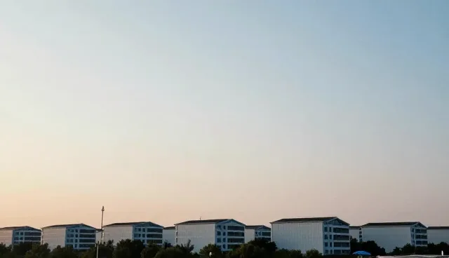 系统稳定性：企业选型中的核心考量因素