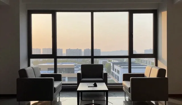 建筑铝型材在不同环境下的性能表现与适用条件
