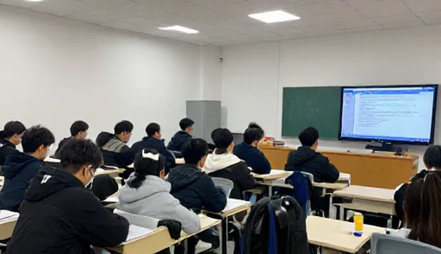 教育选择中的教学方法适用情况与限制分析