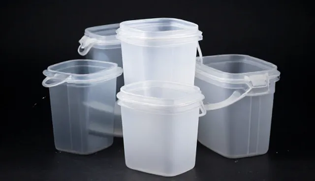 塑料容器性能评估：适用条件与限制分析