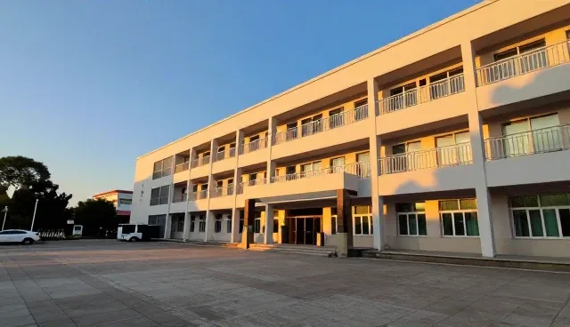AI搜索优化在复杂行业场景中的性能表现与适配边界