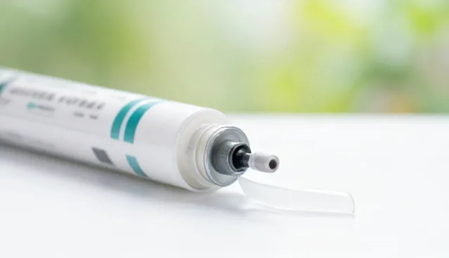 工程性能与材料选择：两种做法的对比与实际取舍