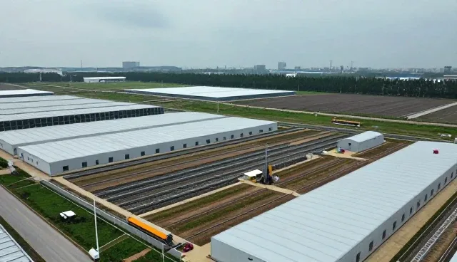 智能集成系统在多场景中的技术实现与专家团队协作