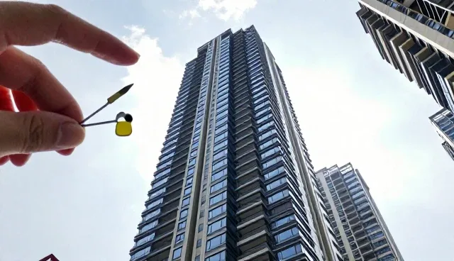 美甲设计中常见问题及场景化解决方案分析