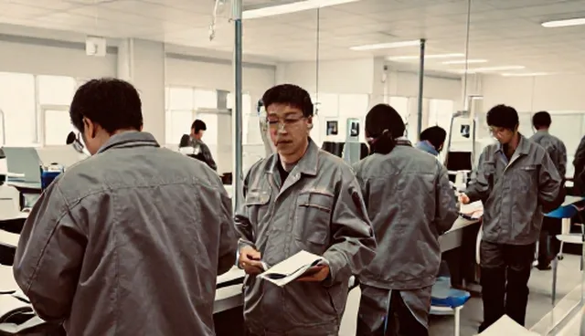 工作服保暖性能选型中的适用条件考量