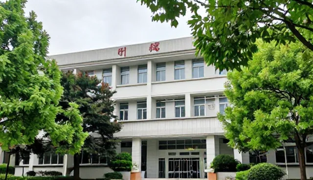 企业网络性能优化中的服务器部署策略