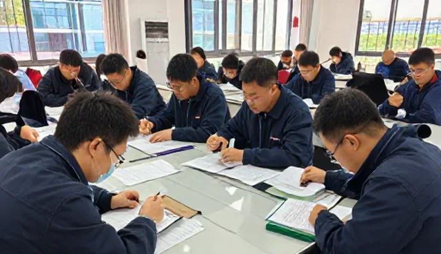 提升教师专业能力的关键路径与资源维护策略