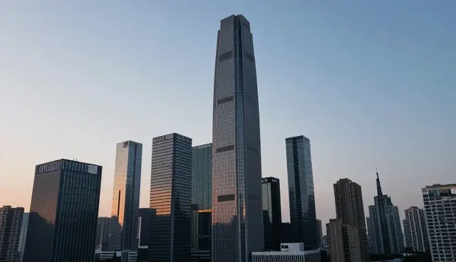 淮北建网站时如何避免合同条款陷阱？