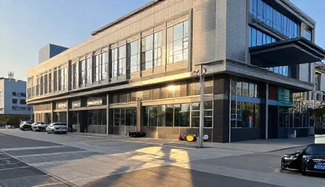 深圳西乡网站建设：如何通过产品性能提升信息准确性