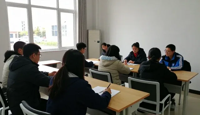 素质拓展在教育咨询中的实践路径与未来趋势