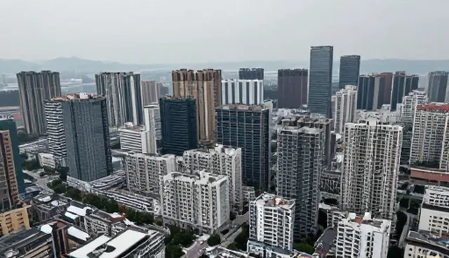 高并发场景下的运维支持选型关键考量