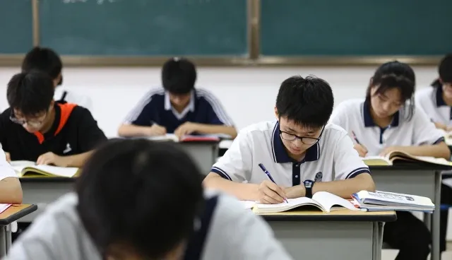 全流程跟进模式如何驱动教育服务精准化升级