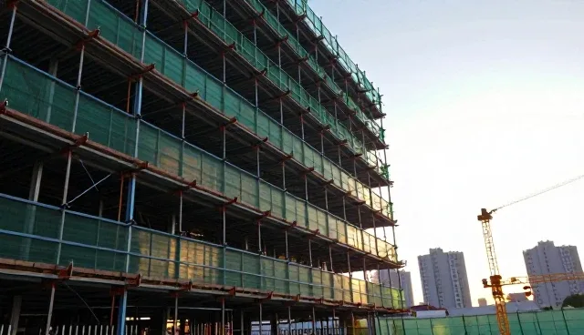 网站定制公司价格，企业名录查询如何影响成本
