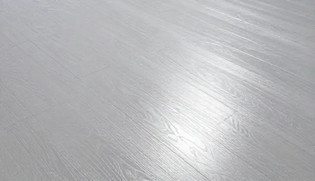 设备租赁中性能表现差异的对比与取舍