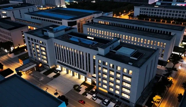 技术咨询在建筑施工中的规范应用场景分析
