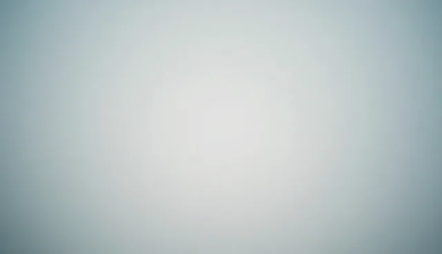 性能评估中数据延迟对结果的影响原因分析