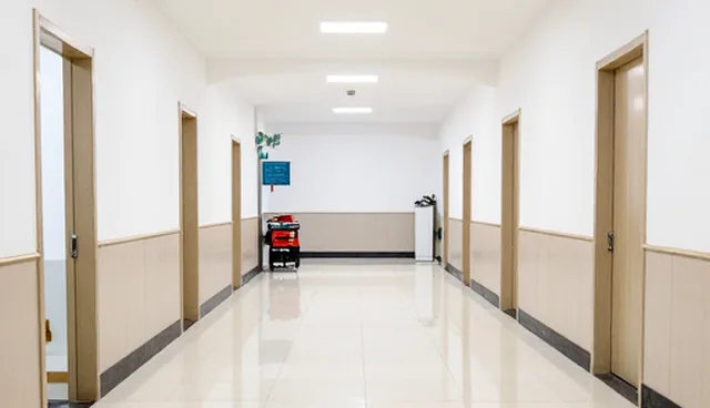 钣金工具套装在维修场景中的性能表现与适用条件分析