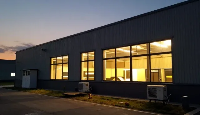 性能优化中的技术外包策略与适用场景