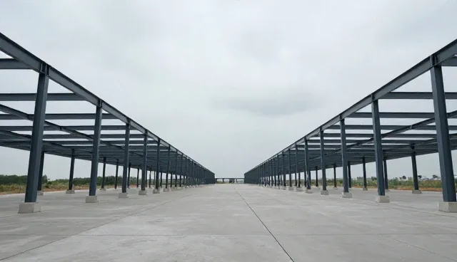 轻型钢结构在现代建筑中的实际应用与流程优化