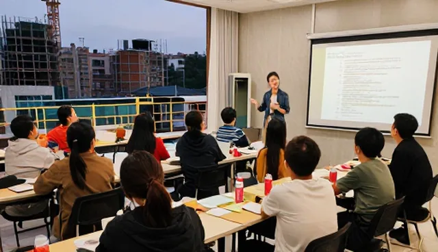 系统稳定性在软件研发中的关键作用与选型关注点