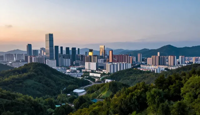 技术成果转化中的方案定制：行业趋势与实践路径