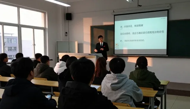 教师培训中，线上与线下课程哪种更高效？