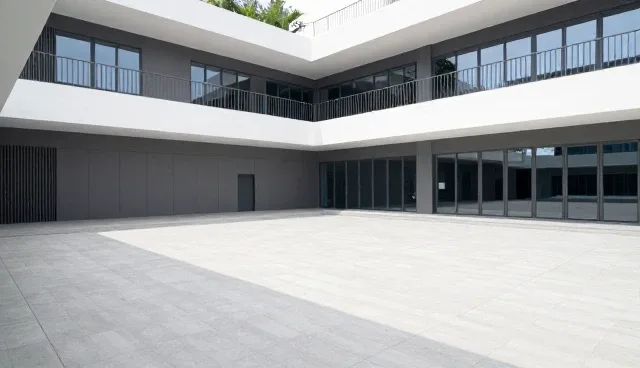 不同规模方案设计中的技术选择与维护建议