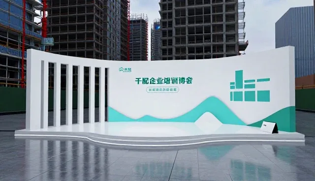 活动策划执行中内容分发的两种做法对比与取舍