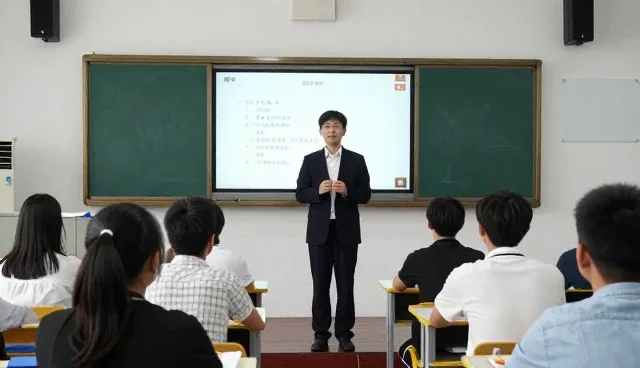 教师资格证培训系统维护中的师资选择与性能优化建议