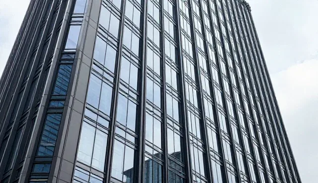 企业信用认证服务如何应对平台性能挑战