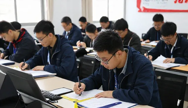工业4.0运维选型中的关键考量因素分析