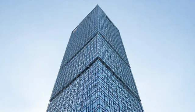 安装调试方案选择：集中式与分散式对比分析