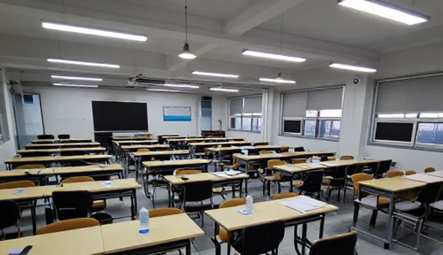 考试冲刺班如何有效提升学员成绩？