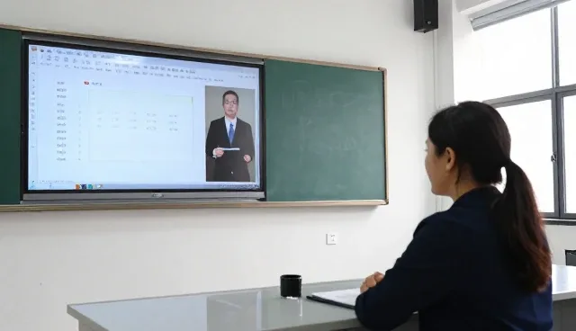 技术开发中的性能优化与适用条件分析