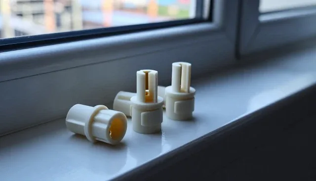 塑胶接插件使用与维护的适用条件及选择依据