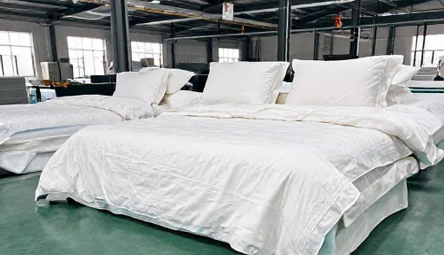 全棉床品套装与红木家具搭配的选型与维护建议
