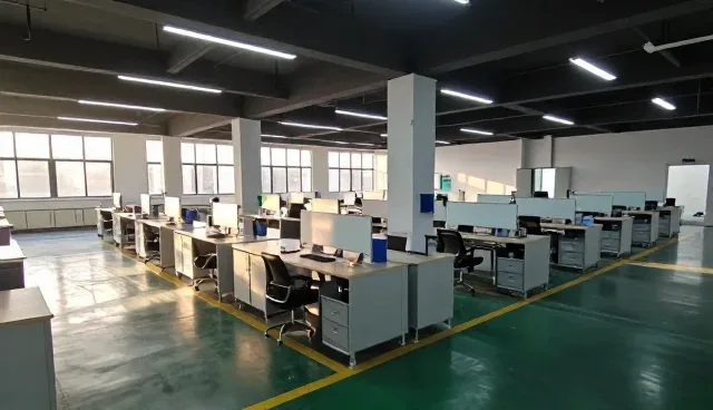 财务风险防控中的课程设计与企业实践