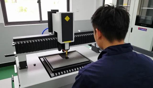 特种加工设备维护方案选型的关键考量