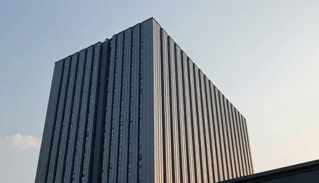 来料加工中团体服装定制的质量把控要点解析