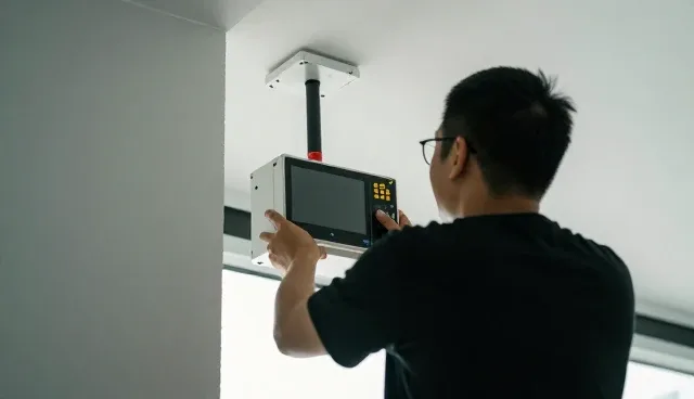 施工管理系统在复杂工程中的性能表现与适用场景