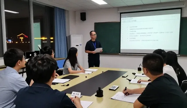 技术选型中忽视需求匹配的误区