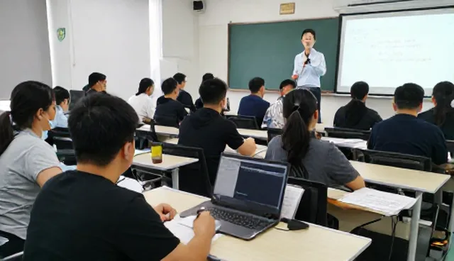 技术培训如何应对行业需求的选型关注点