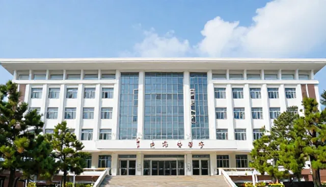 管理培训中性能优化的实践路径与业务影响