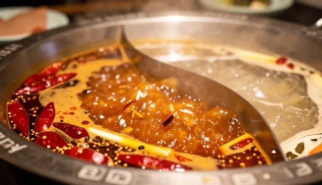 麻辣牛福锅底如何满足不同场景下的饮食需求