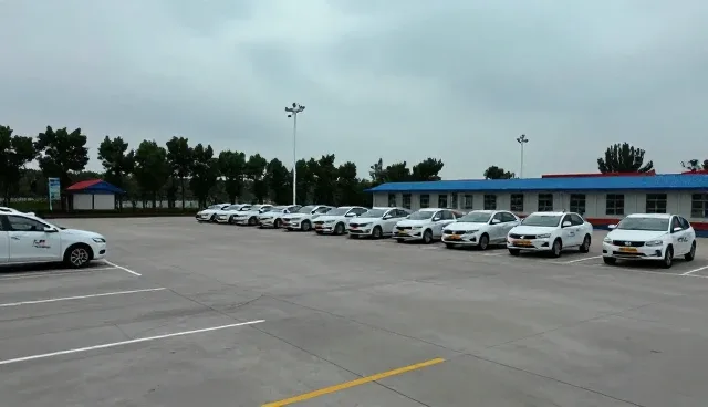 驾驶性能提升与教学方法的实践应用分析