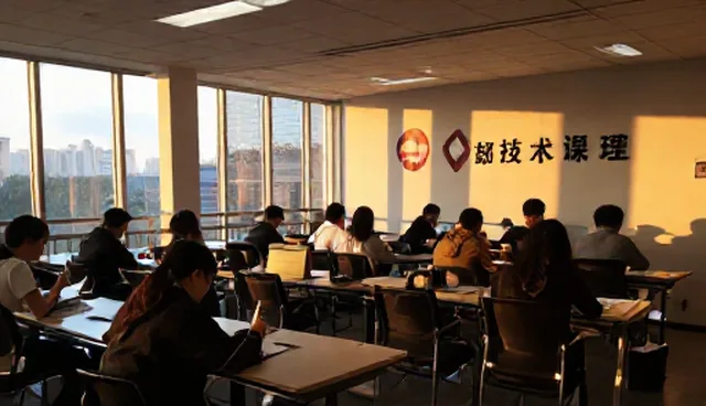 梧州网站设计中响应较为的影响因素分析