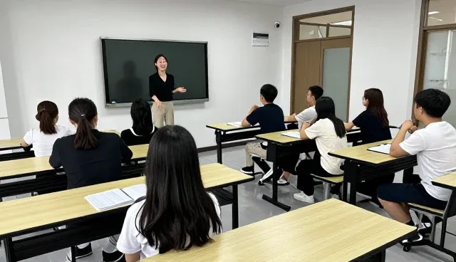 选型关注点，技术培训如何适配不同规模