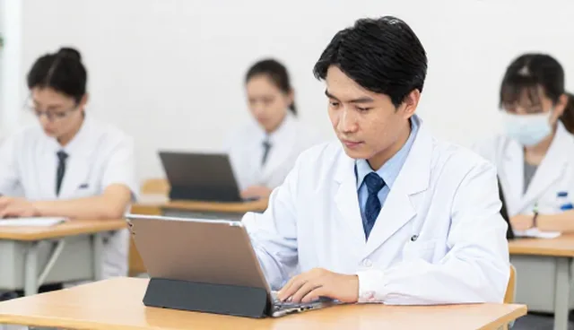 系统维护中如何避免常见问题？