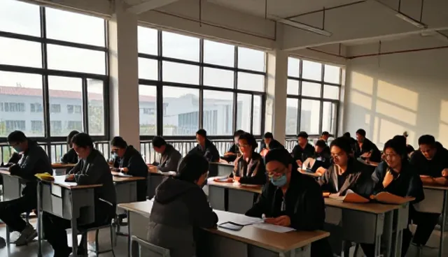 如何选择技术培训课程的使用与维护方式
